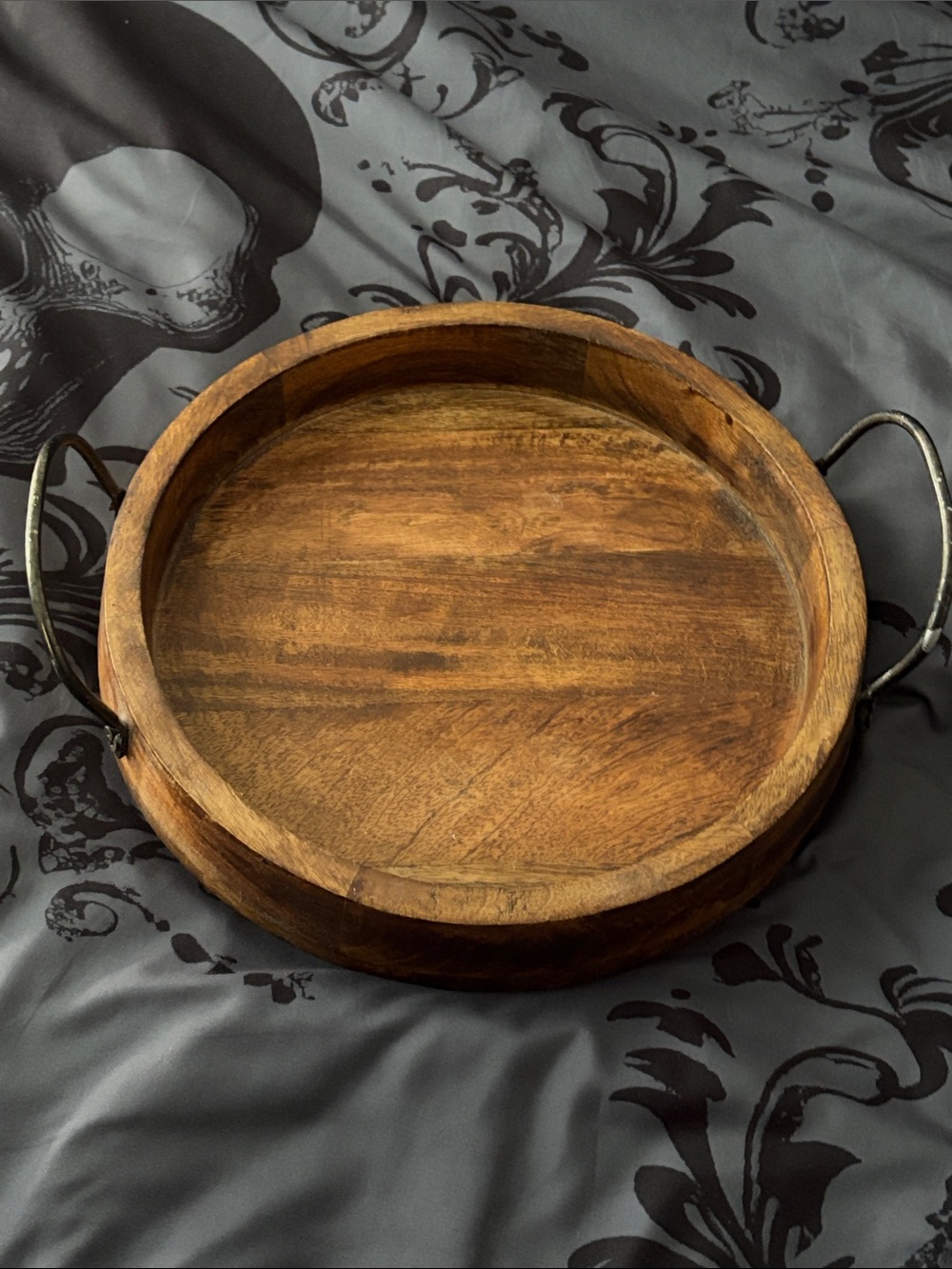 Wendy Bellissimo Wooden Round Serving Tray with Metal Handles - Brown
